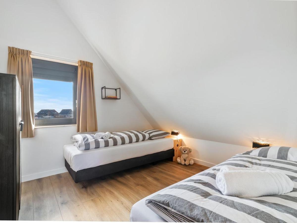 Landal Waterpark De Alde Feanen Hotel De Veenhoop Room photo